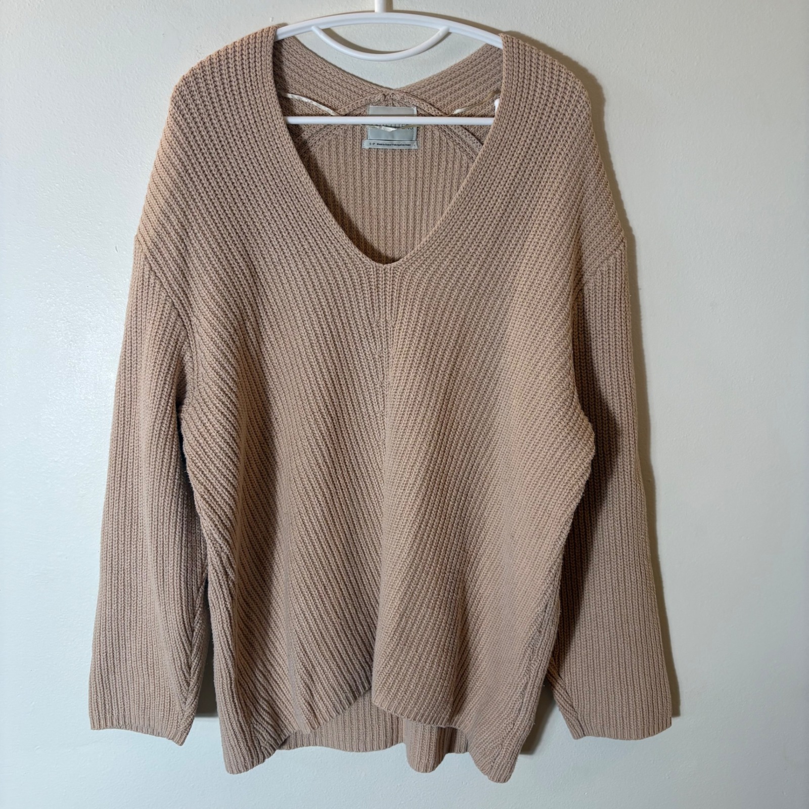 Urban Outfitters Tan Shaker Stitch Oversized V-Neck Pullover Sweater Small